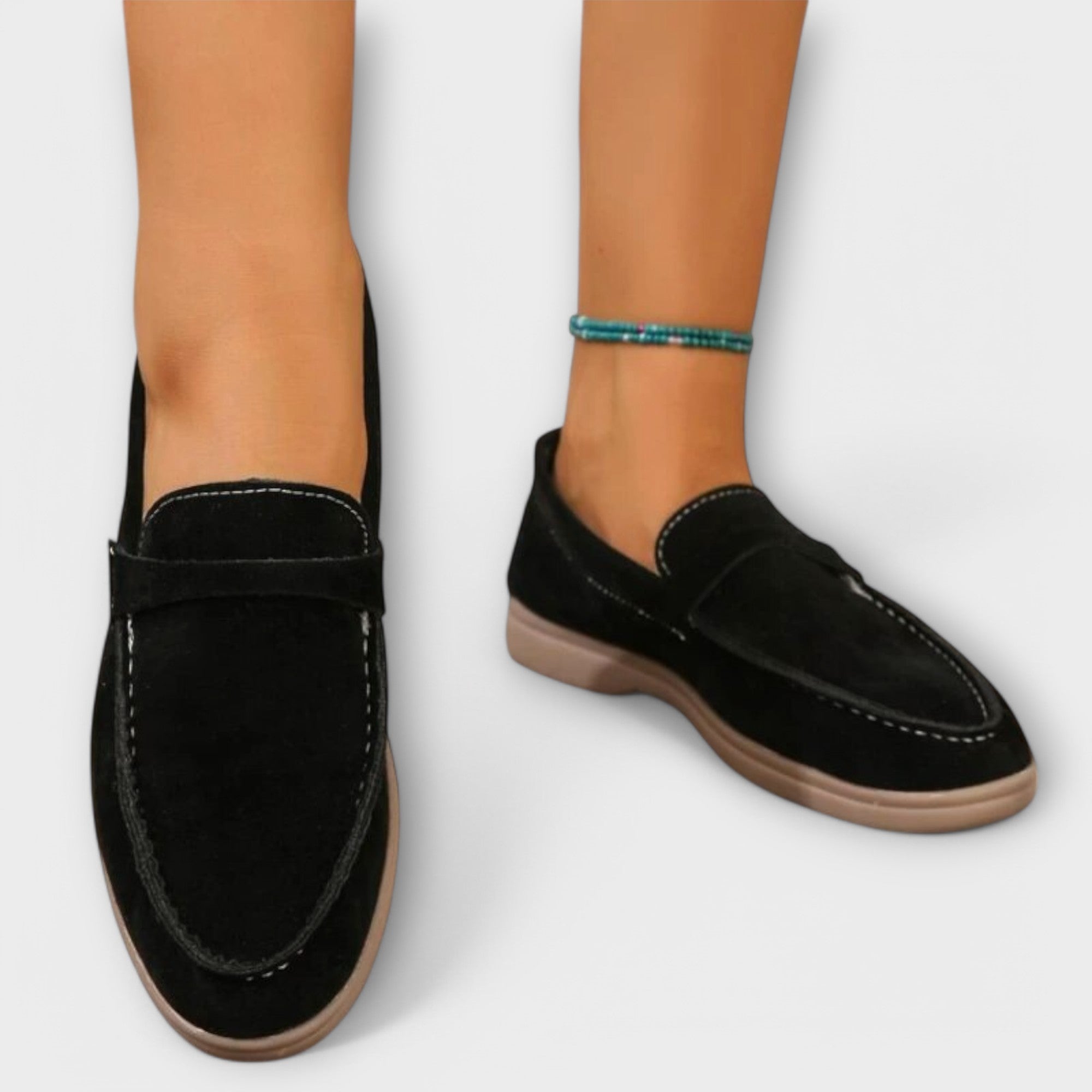 Mocasines elegantes de mujer en ante