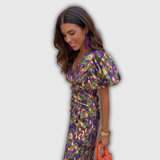 Vera | Vestido midi cruzado floral con mangas abullonadas