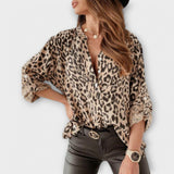 Blusa a la moda con estampado de leopardo