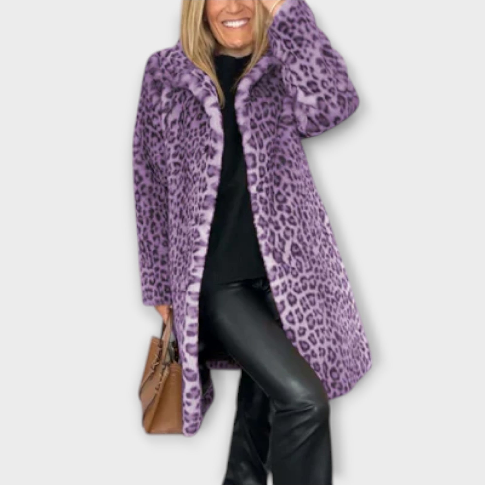 Amara – El abrigo de leopardo