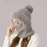 Amélie | Gorro Fluffy Acogedor con Pompón