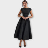 Victoria - Vestido Midi Elegante