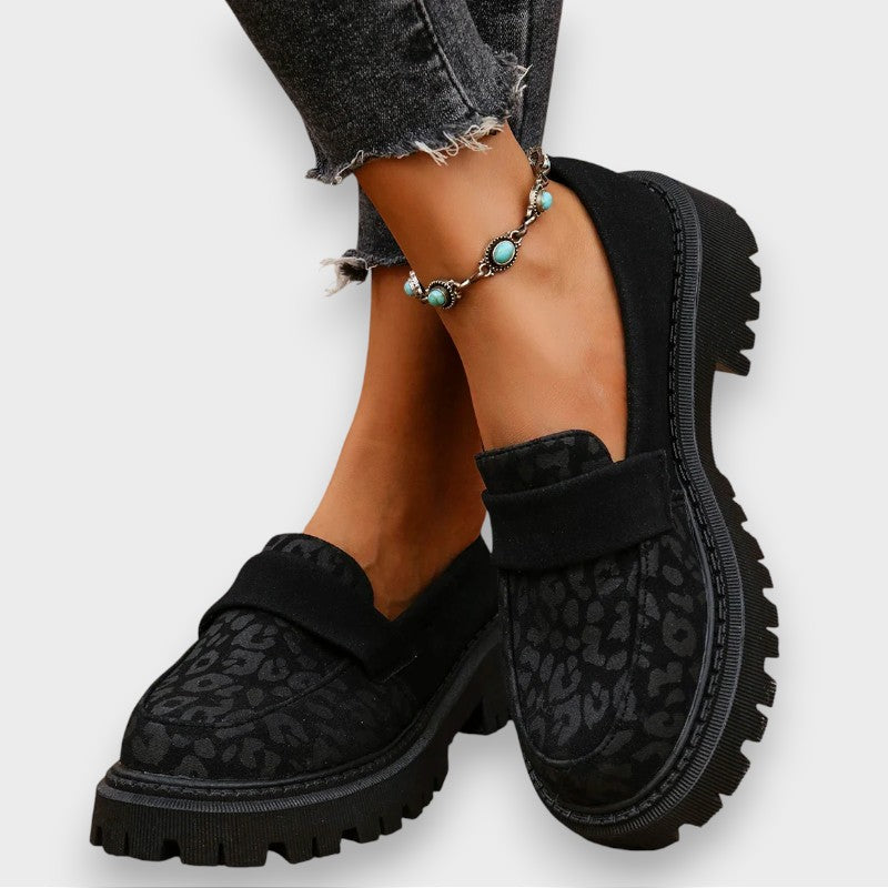 Jasmine | Botas de piel acharolada con plataforma y estampado de leopardo