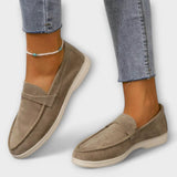Mocasines elegantes de mujer en ante